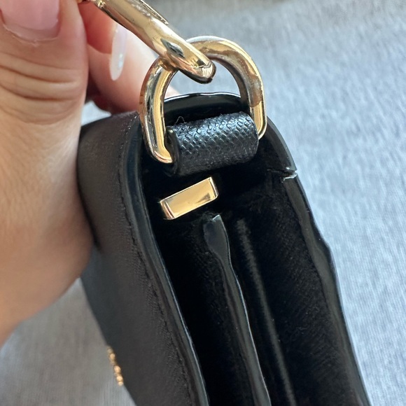 Tory Burch Leather Chain-Link Crossbody Bag - Picture 14 of 16